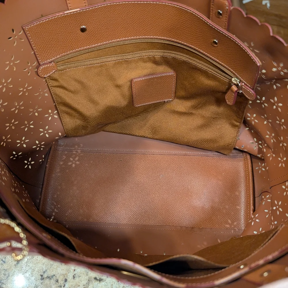 Coach sparkly Light Pink Laser Cut Floral Cutout City Tote and Wallet - Picture 8 of 14